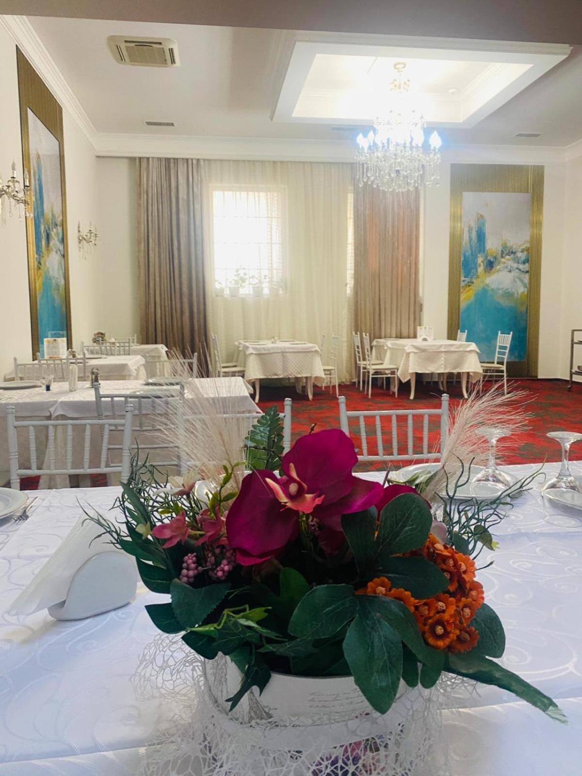 Hostel Orhideea Buzău Dış mekan fotoğraf