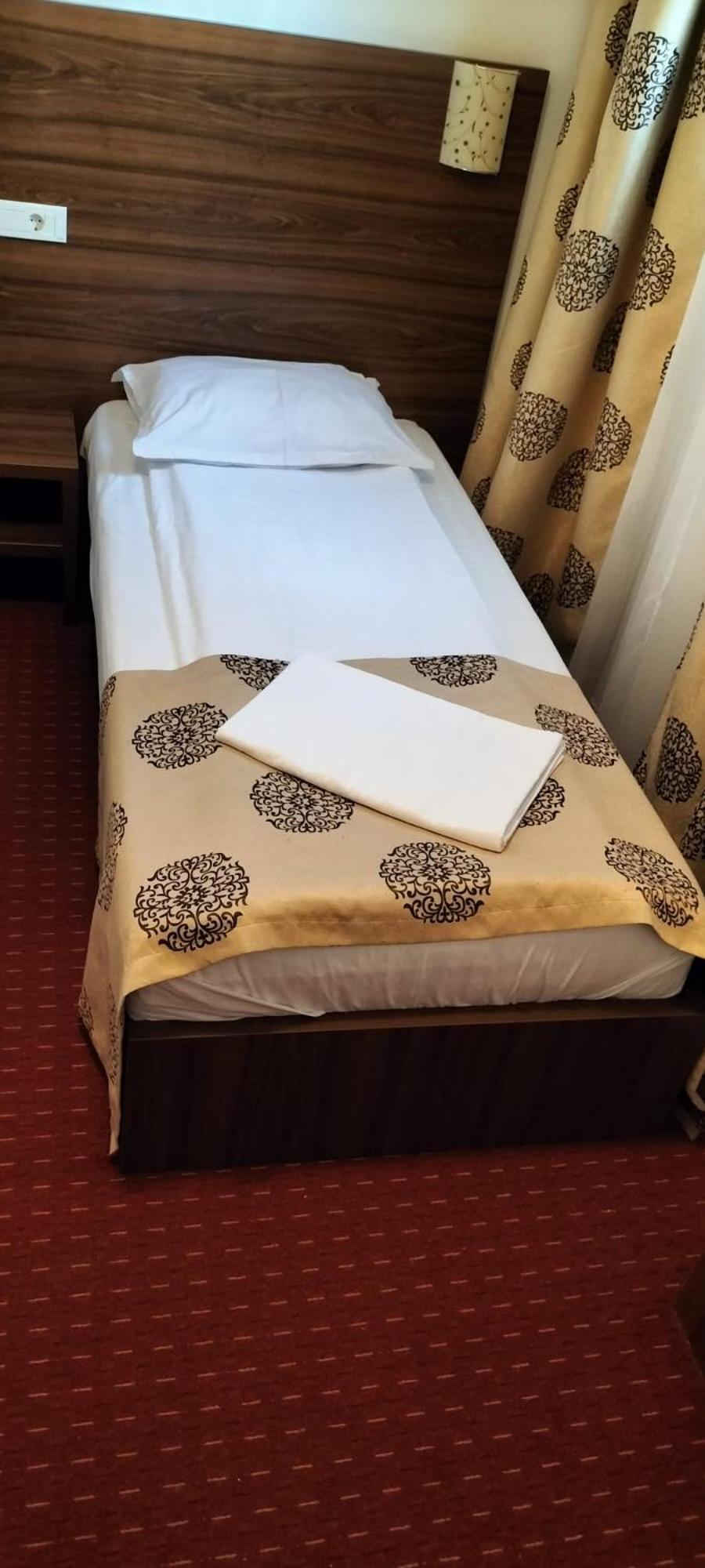 Hostel Orhideea Buzău Dış mekan fotoğraf
