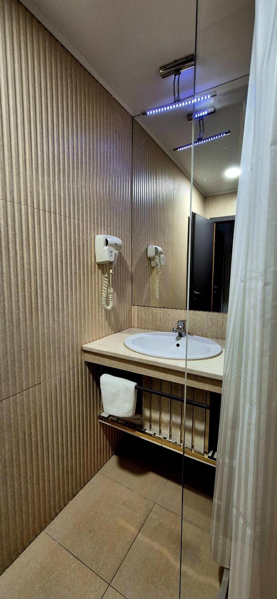 Hostel Orhideea Buzău Dış mekan fotoğraf