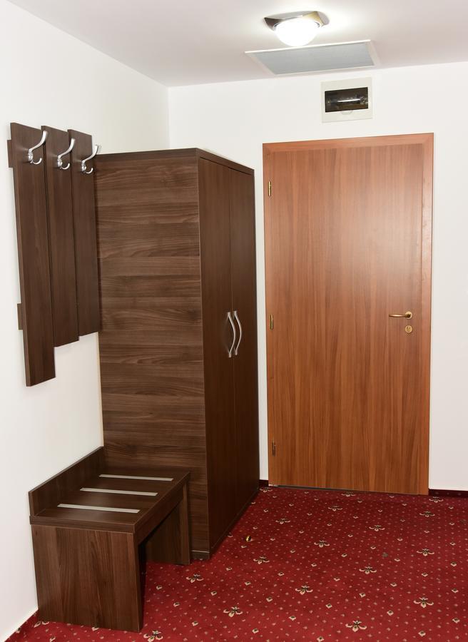 Hostel Orhideea Buzău Dış mekan fotoğraf